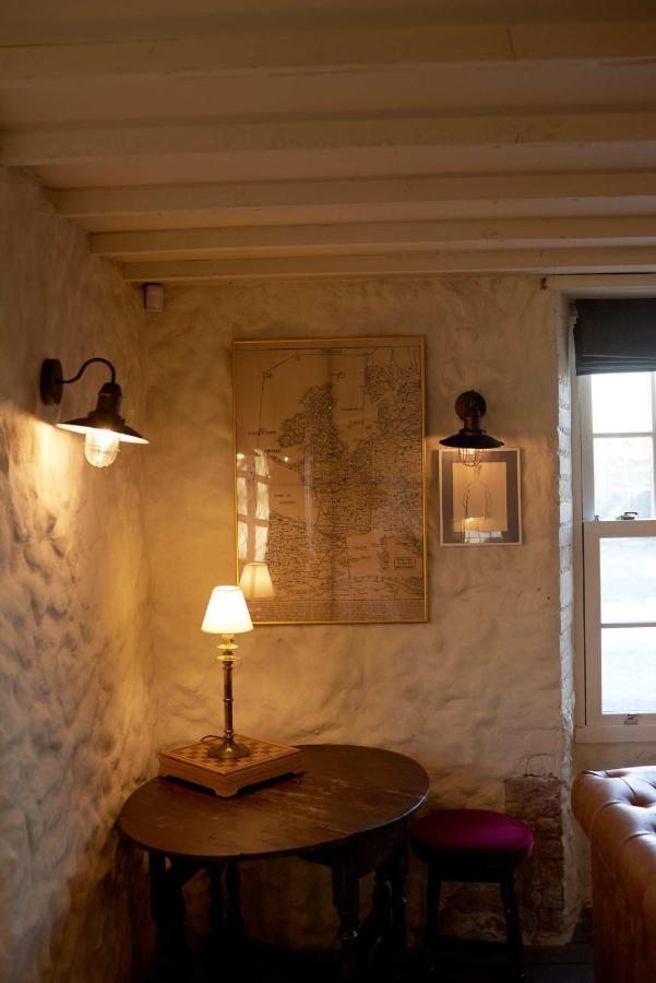 The Dog & Gun Inn Netheravon Extérieur photo