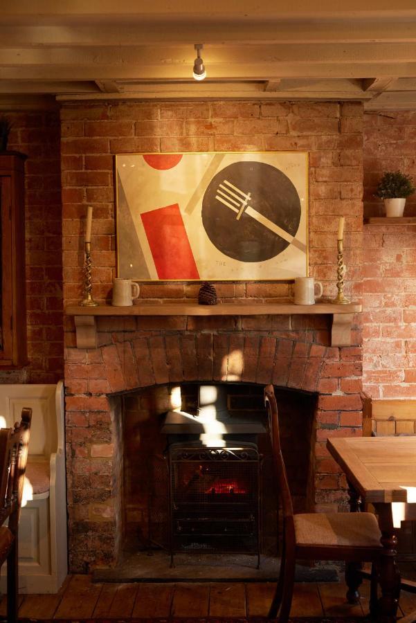 The Dog & Gun Inn Netheravon Extérieur photo