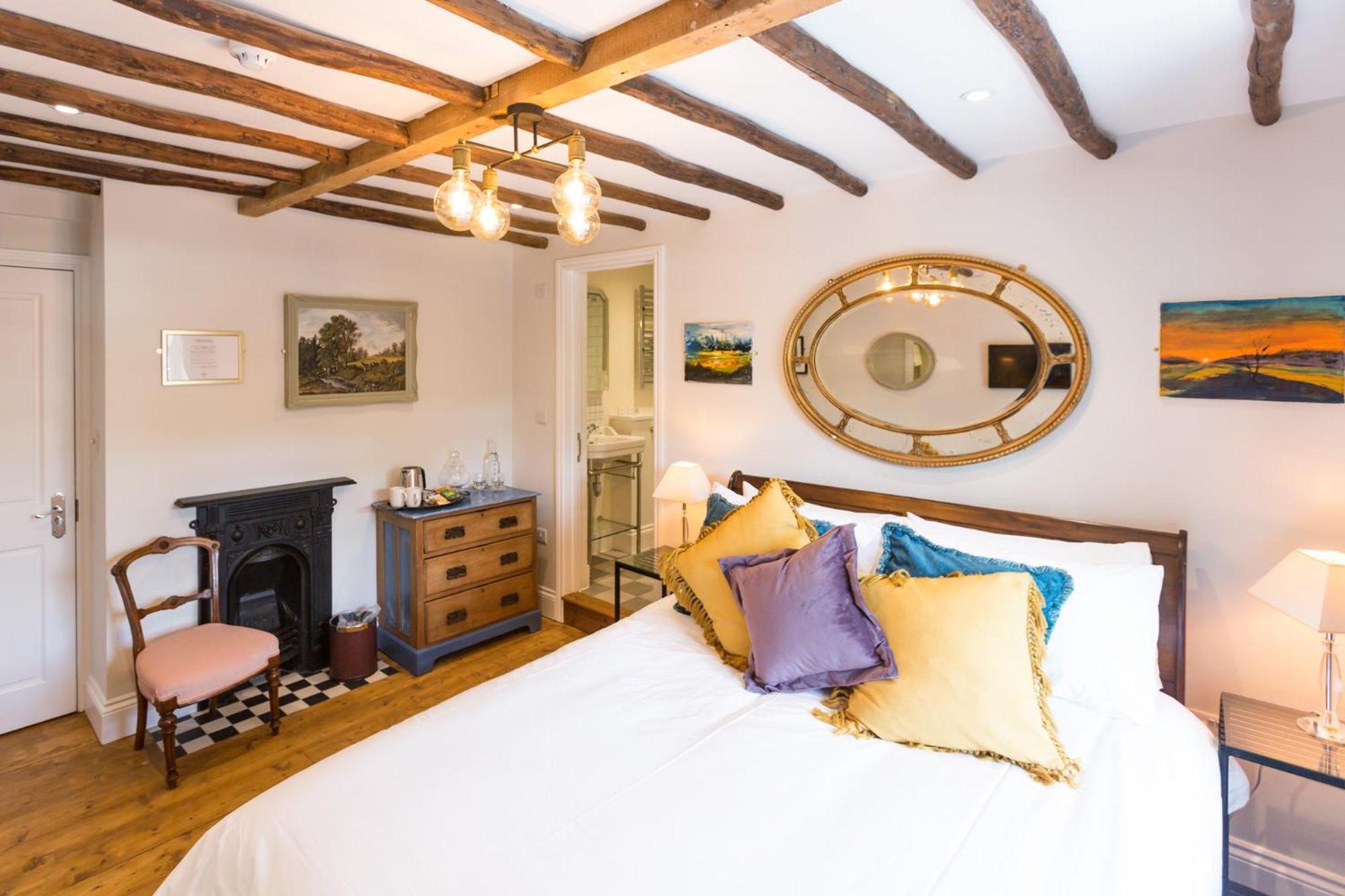The Dog & Gun Inn Netheravon Chambre photo