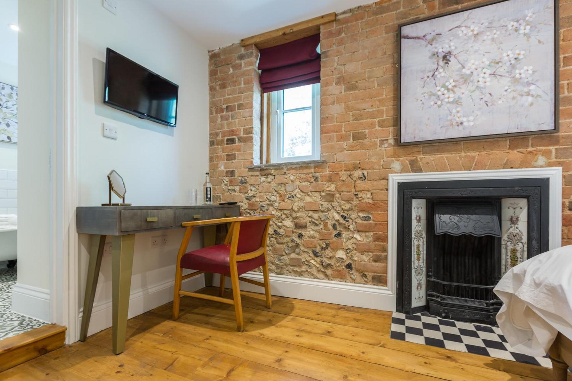 The Dog & Gun Inn Netheravon Chambre photo